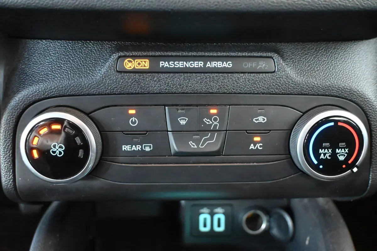 1.5 EcoBlue Trend Edition Business Nap! Clima Cruise control Navigatie PDC 1e Eigenaar! Inruil Mogelijk!