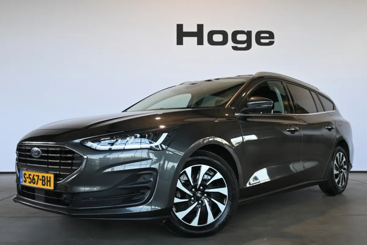 Ford Focus Wagon 2023 Hybride Handgeschakeld leasen