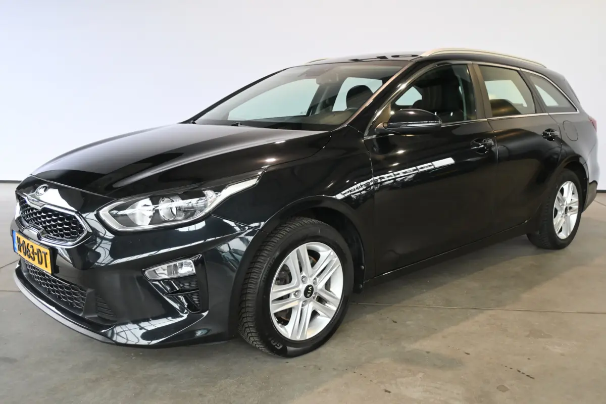 1.0 T-GDi DynamicLine Clima Navigatie Cruise control Inruil mogelijk