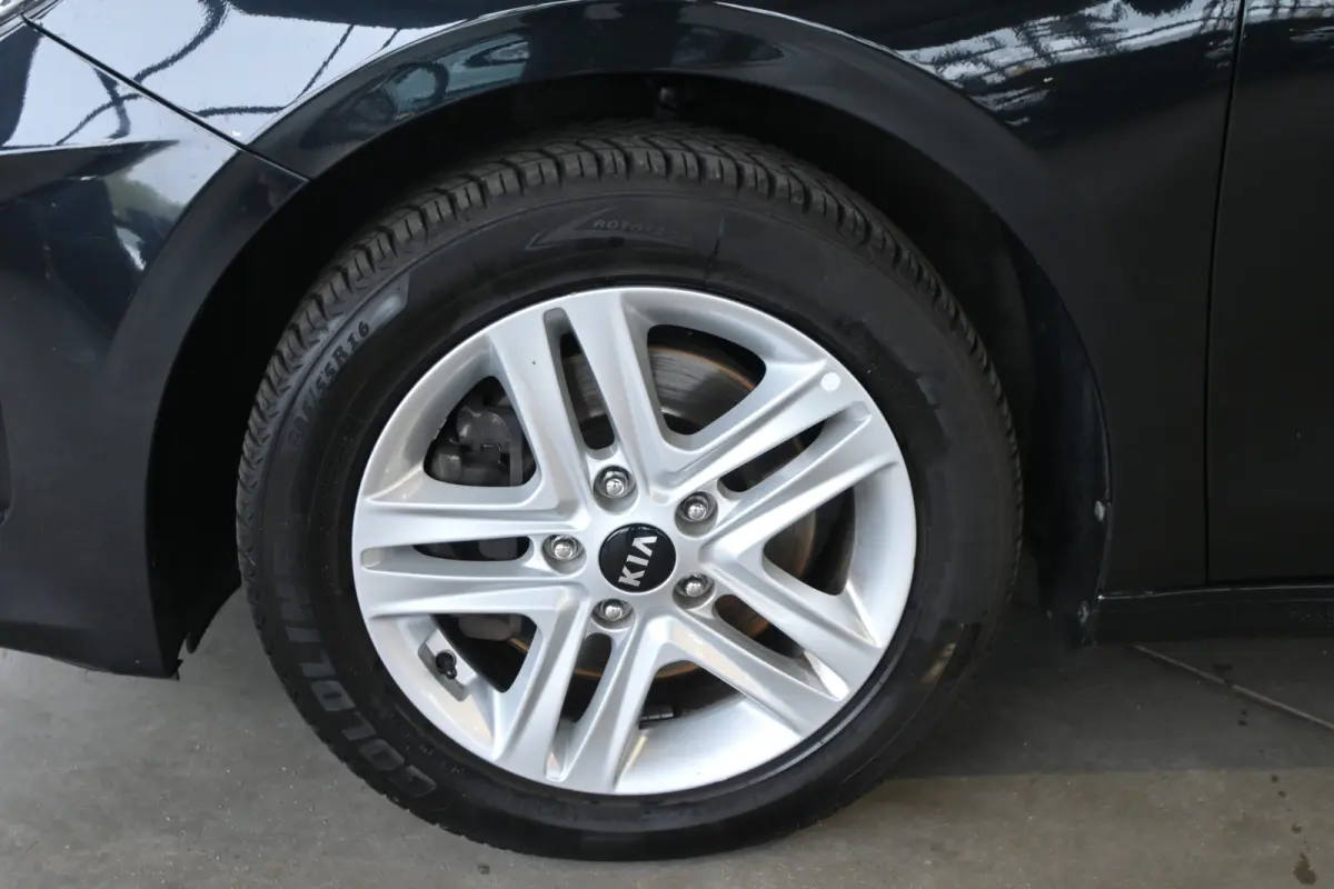 1.0 T-GDi DynamicLine Clima Navigatie Cruise control Inruil mogelijk