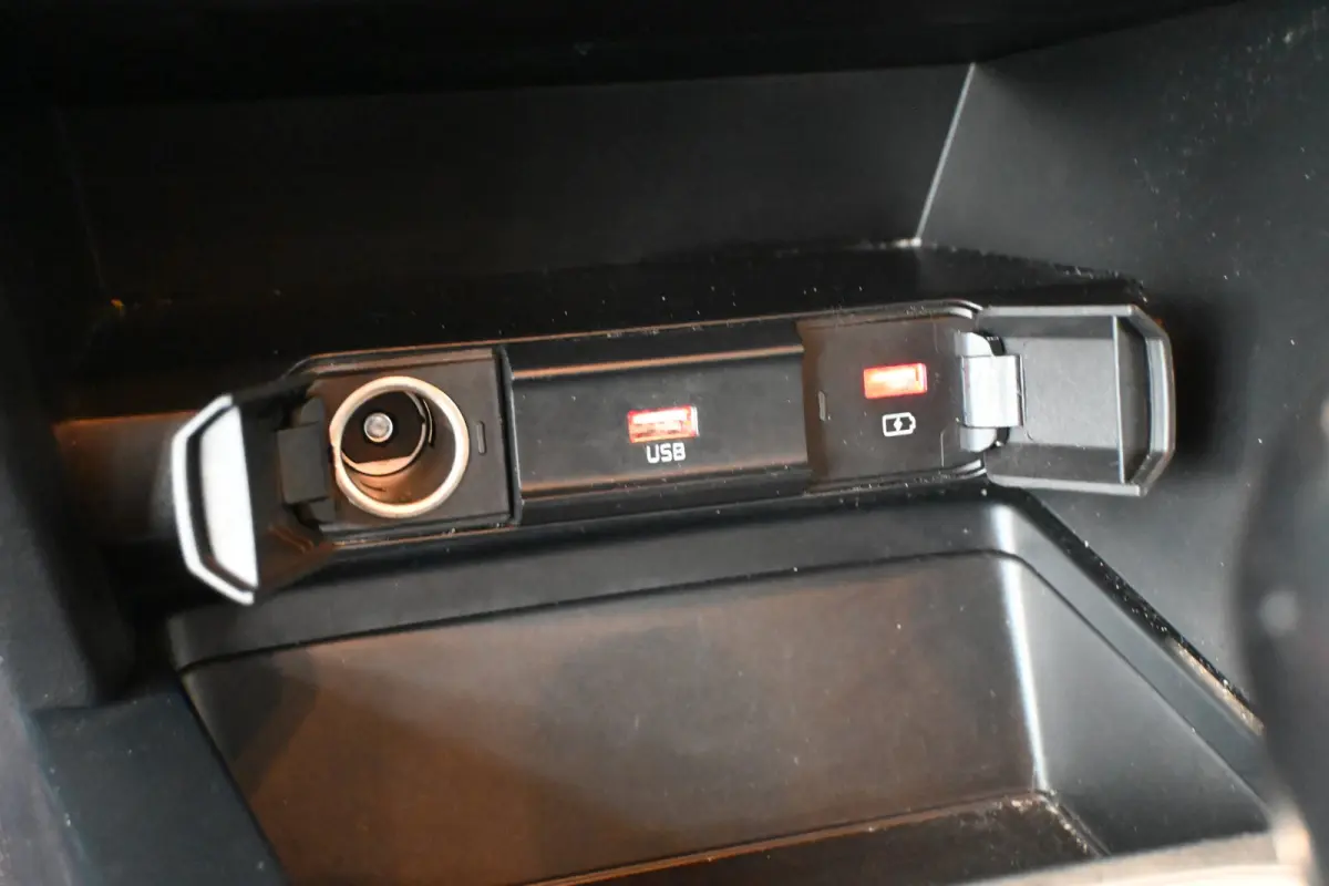 1.0 T-GDi DynamicLine Clima Navigatie Cruise control Inruil mogelijk