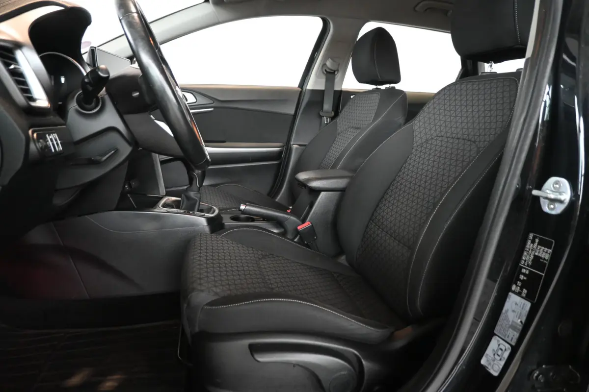 1.0 T-GDi DynamicLine Clima Navigatie Cruise control Inruil mogelijk