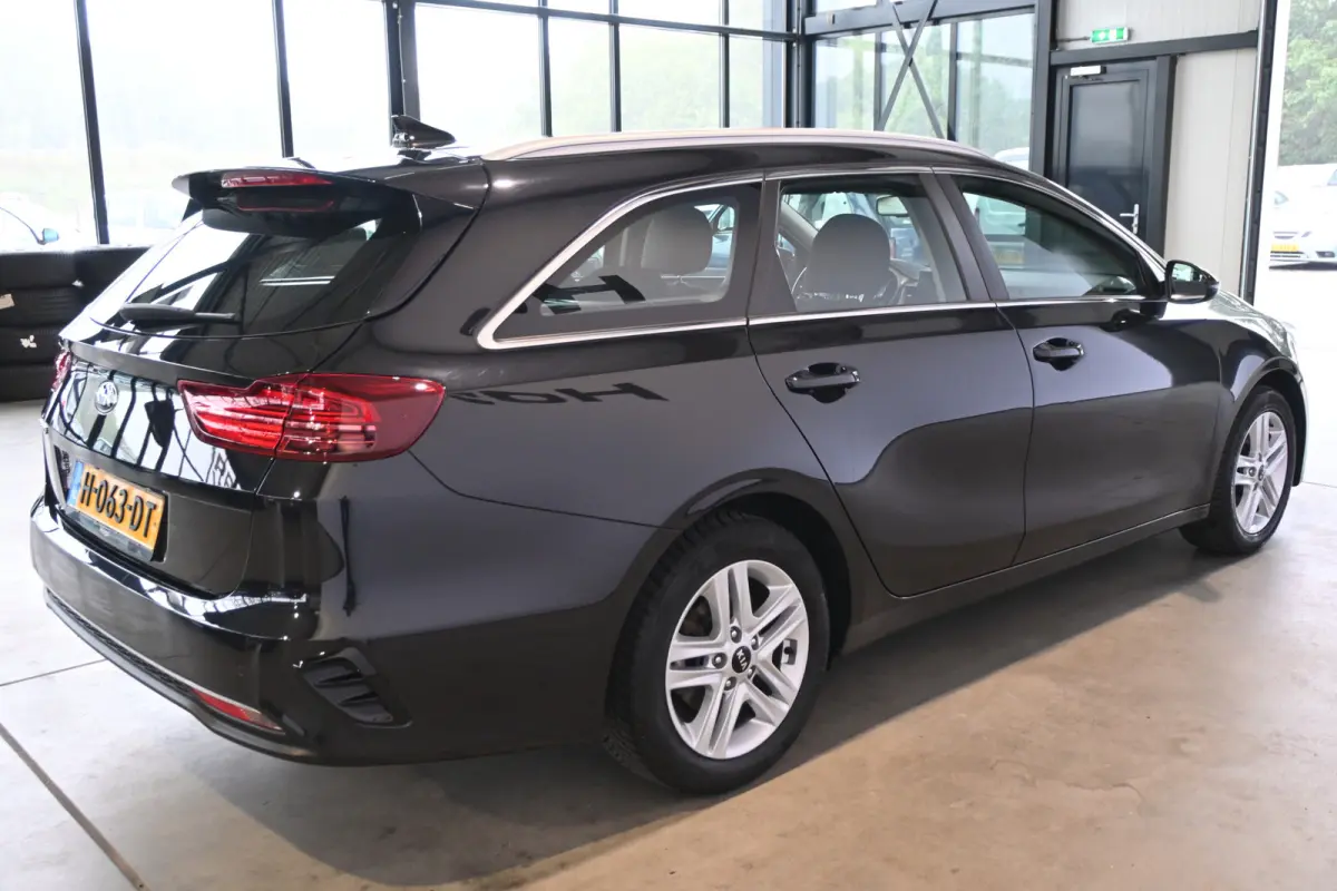 1.0 T-GDi DynamicLine Clima Navigatie Cruise control Inruil mogelijk
