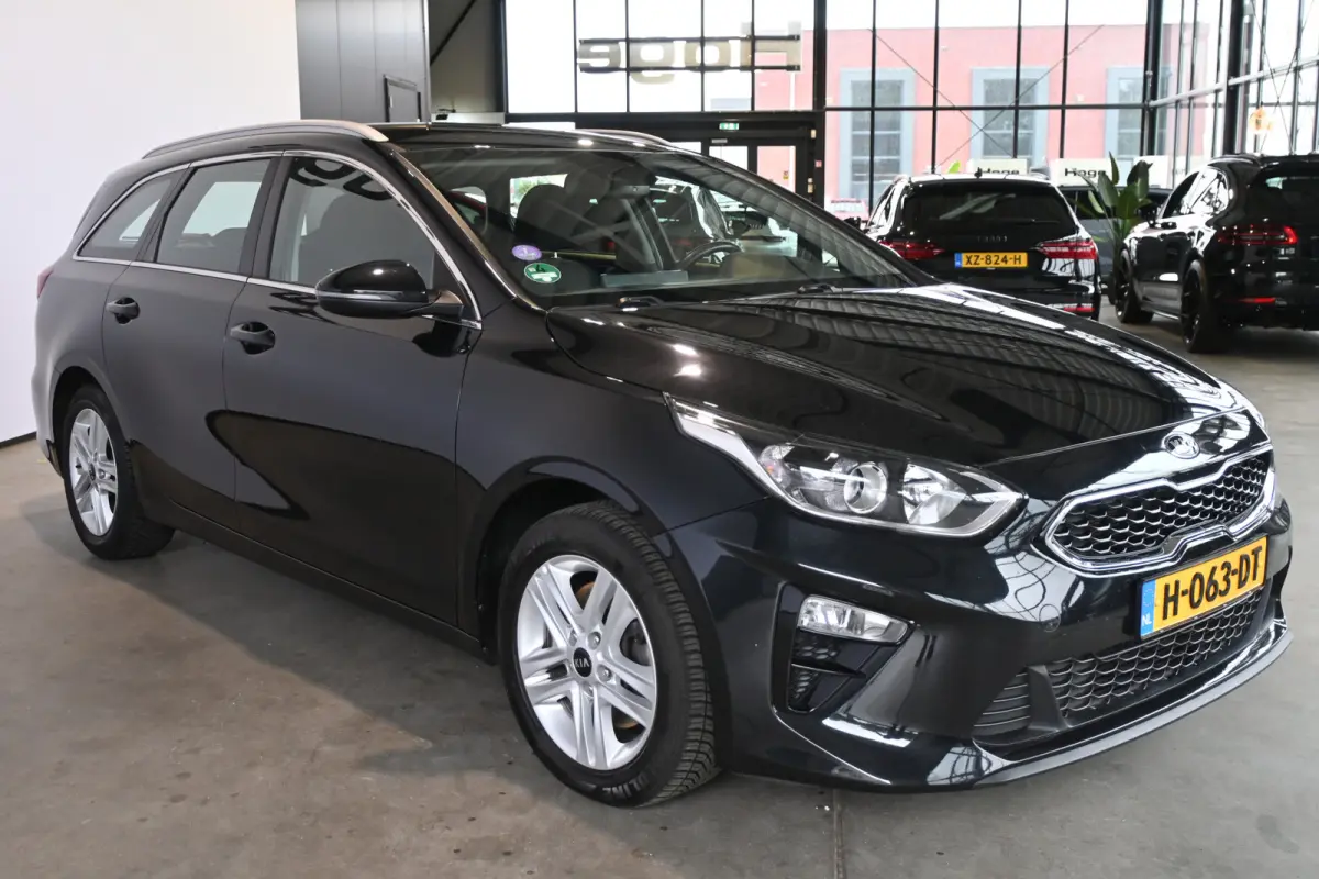 1.0 T-GDi DynamicLine Clima Navigatie Cruise control Inruil mogelijk