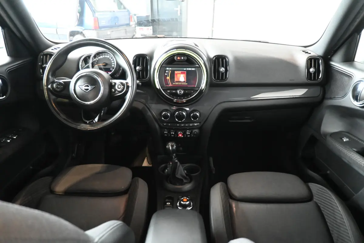 1.5 Cooper Dutch Made Edition Clima Cruise control Navigatie LED Licht metaal Inruil mogelijk