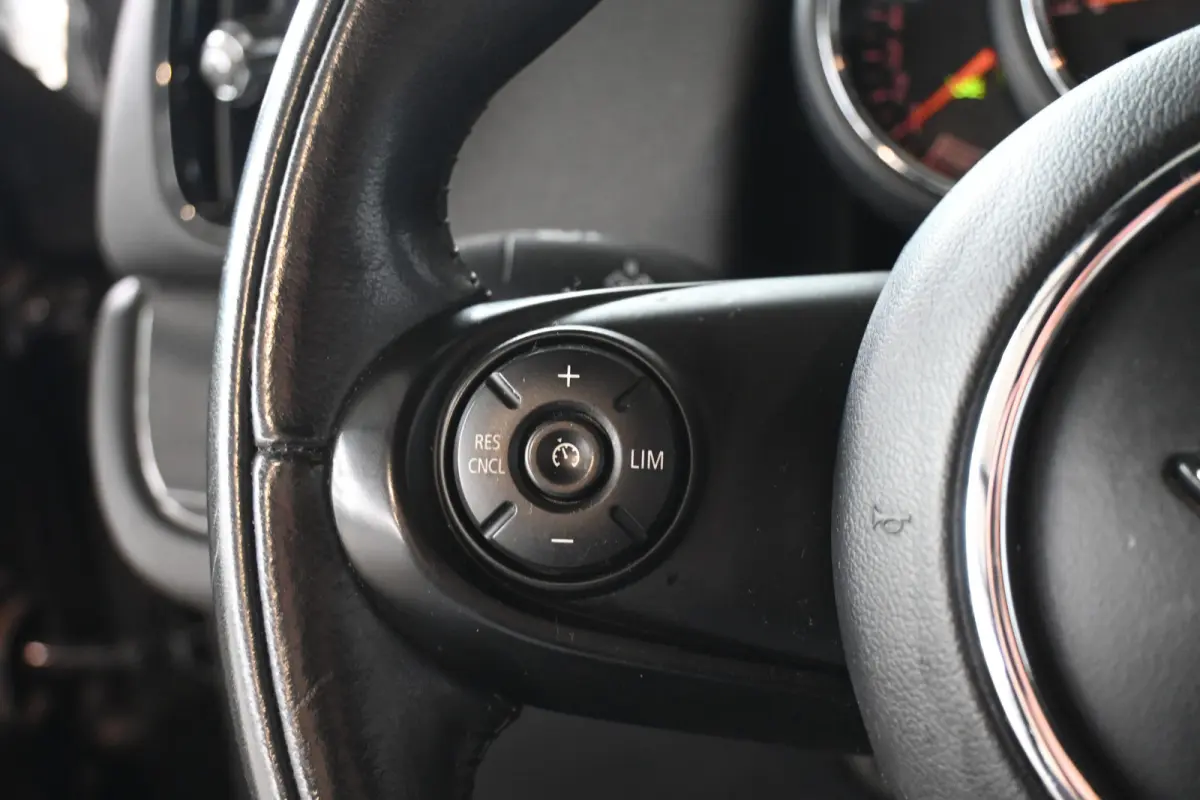 1.5 Cooper Dutch Made Edition Clima Cruise control Navigatie LED Licht metaal Inruil mogelijk