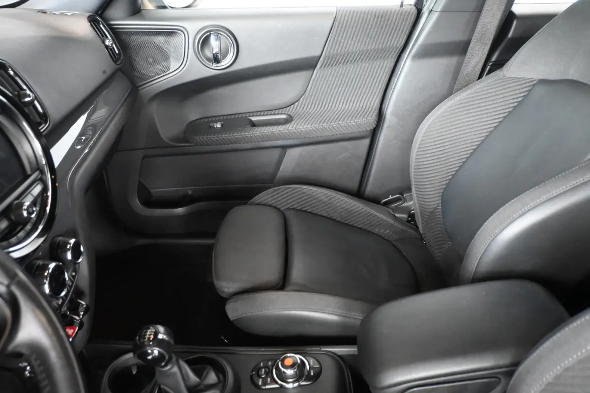 1.5 Cooper Dutch Made Edition Clima Cruise control Navigatie LED Licht metaal Inruil mogelijk