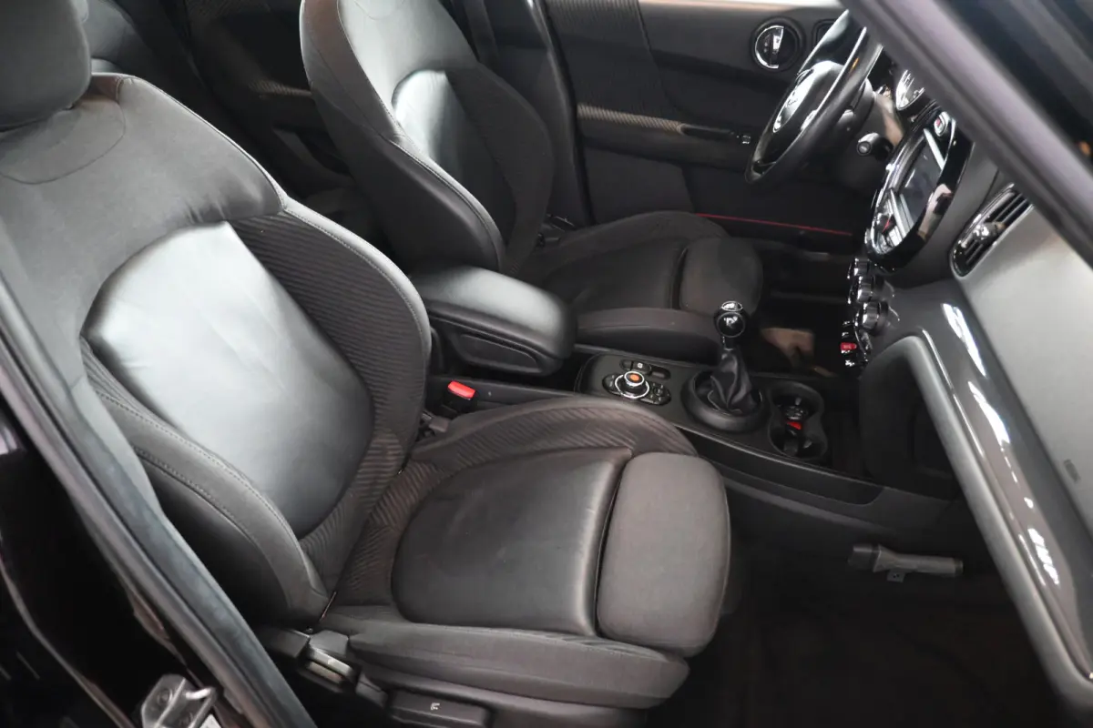1.5 Cooper Dutch Made Edition Clima Cruise control Navigatie LED Licht metaal Inruil mogelijk