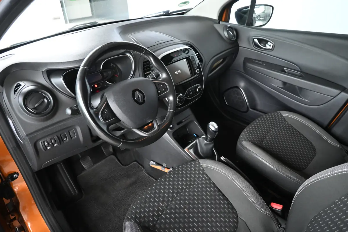 0.9 TCe Intens Easy Life Nap! Clima Cruise Led Navigatie Lichtmetaal 1e Eigenaar! 100% Onderhouden! Inruil Mogelijk!