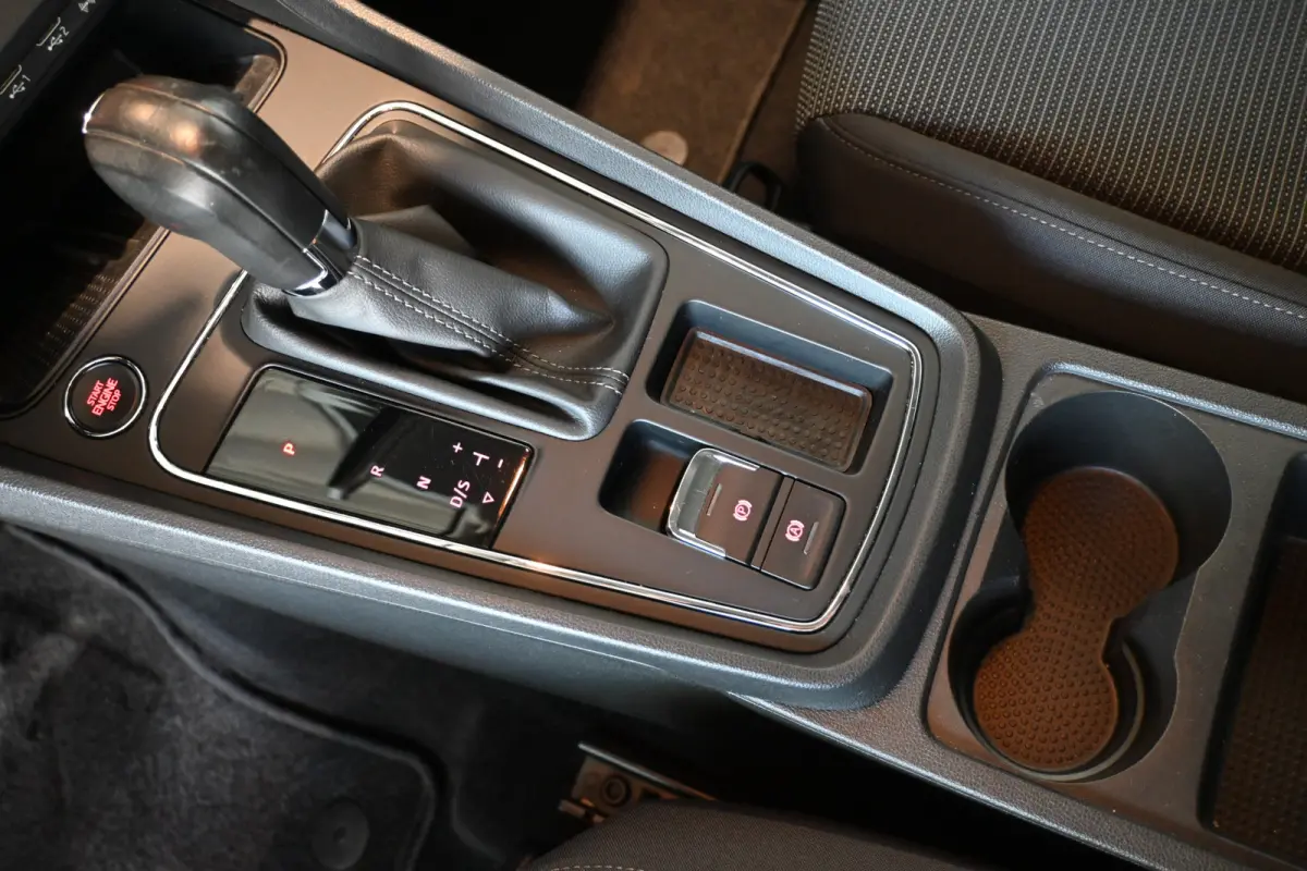 1.0 EcoTSI Automaat Style Business Intense Clima Cruise control Navigatie PDC Licht metaal Inruil mogelijk