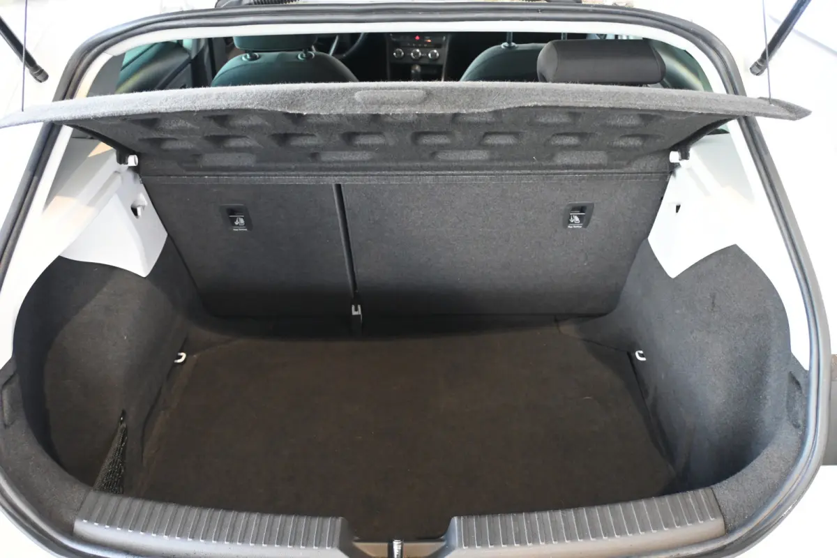 1.0 EcoTSI Automaat Style Business Intense Clima Cruise control Navigatie PDC Licht metaal Inruil mogelijk