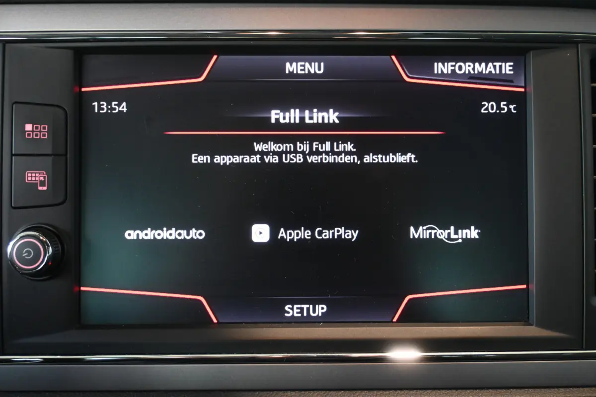 1.0 EcoTSI Automaat Style Business Intense Clima Cruise control Navigatie PDC Licht metaal Inruil mogelijk