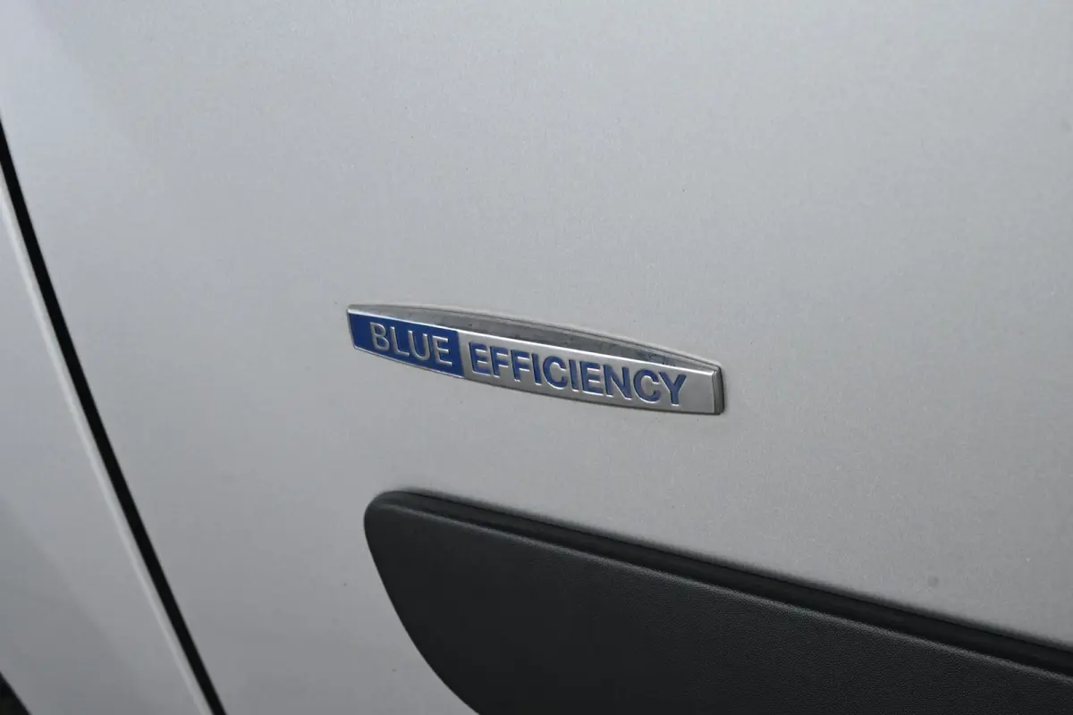 108 CDI BlueEFFICIENCY Airco Navigatie Trekhaak Rijklaarprijs! Inruil Mogelijk!