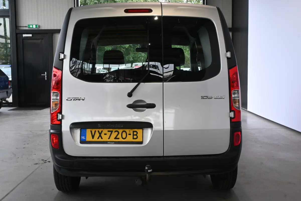 108 CDI BlueEFFICIENCY Airco Navigatie Trekhaak Rijklaarprijs! Inruil Mogelijk!