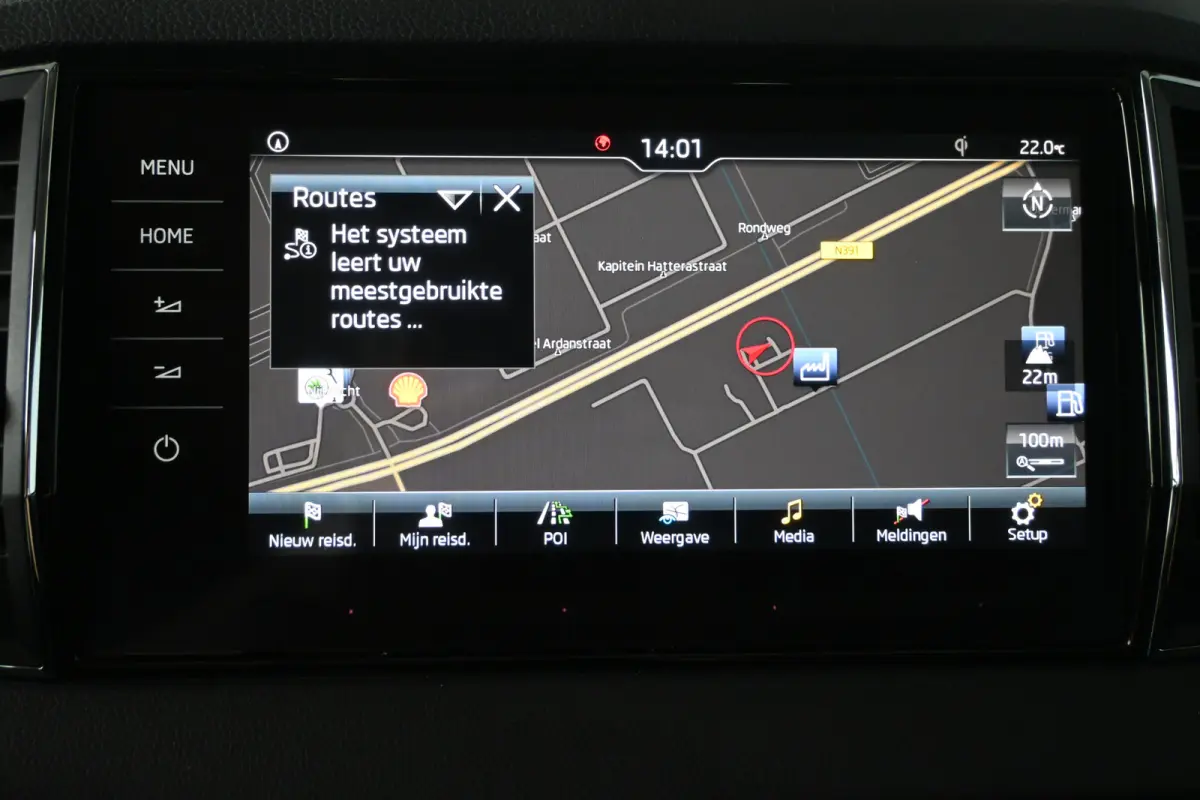 1.0 TSI Ambition Business Automaat Cruise Clima Trekhaak Navigatie CarPlay Goed Onderhouden! Inruil Mogelijk!