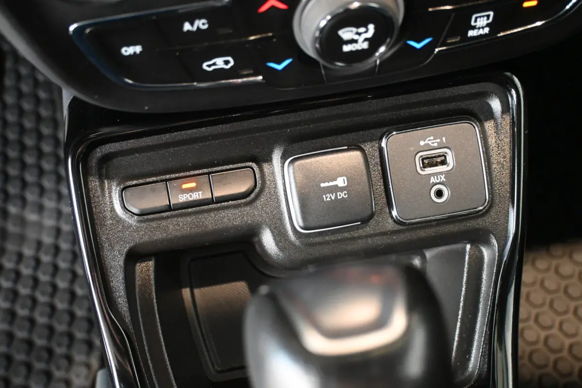 1.3T Limited Automaat Nap! Navigatie Cruise PDC Clima Xenon Stoel / Stuurverwarming 1e Eigenaar! Inruil Mogelijk!