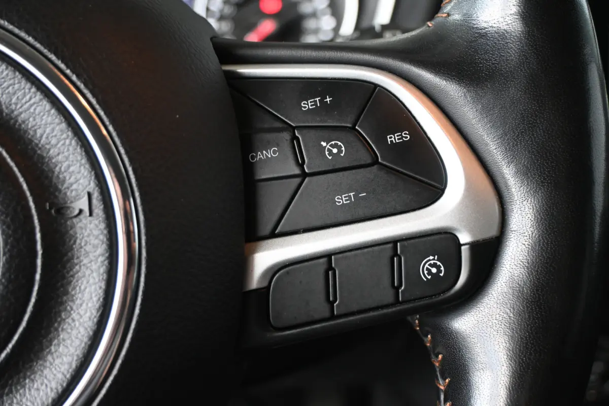 1.3T Limited Automaat Nap! Navigatie Cruise PDC Clima Xenon Stoel / Stuurverwarming 1e Eigenaar! Inruil Mogelijk!