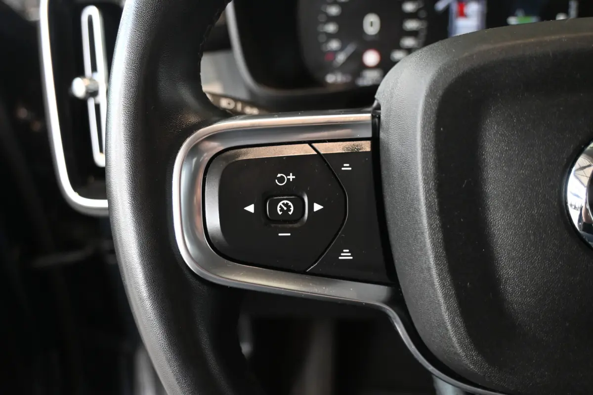 1.5 T5 Inscription Clima Cruise CarPlay Trekhaak PDC Lane Assist Camera 100% Onderhouden! Inruil Mogelijk!