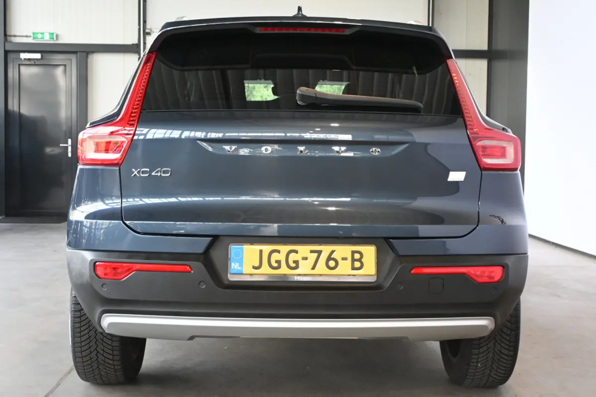 1.5 T5 Inscription Clima Cruise CarPlay Trekhaak PDC Lane Assist Camera 100% Onderhouden! Inruil Mogelijk!