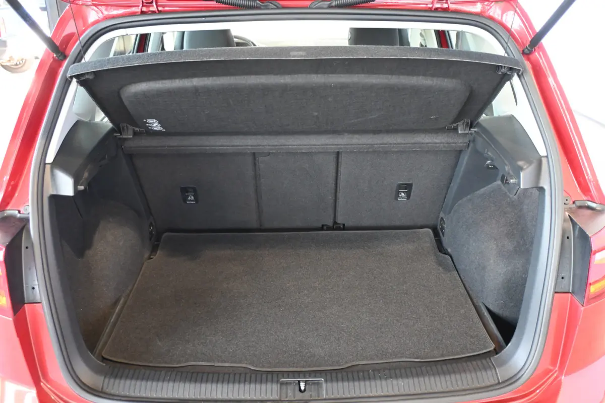 1.0 TSI Automaat Comfortline Clima Cruise control Navigatie Camera PDC Trekhaak 100% onderhouden Inruil mogelijk