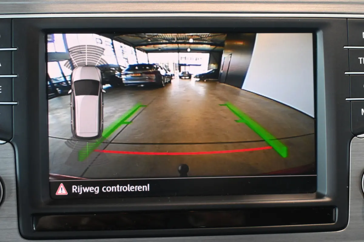 1.0 TSI Automaat Comfortline Clima Cruise control Navigatie Camera PDC Trekhaak 100% onderhouden Inruil mogelijk