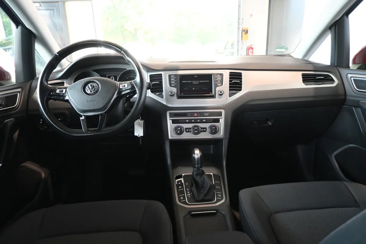 1.0 TSI Automaat Comfortline Clima Cruise control Navigatie Camera PDC Trekhaak 100% onderhouden Inruil mogelijk