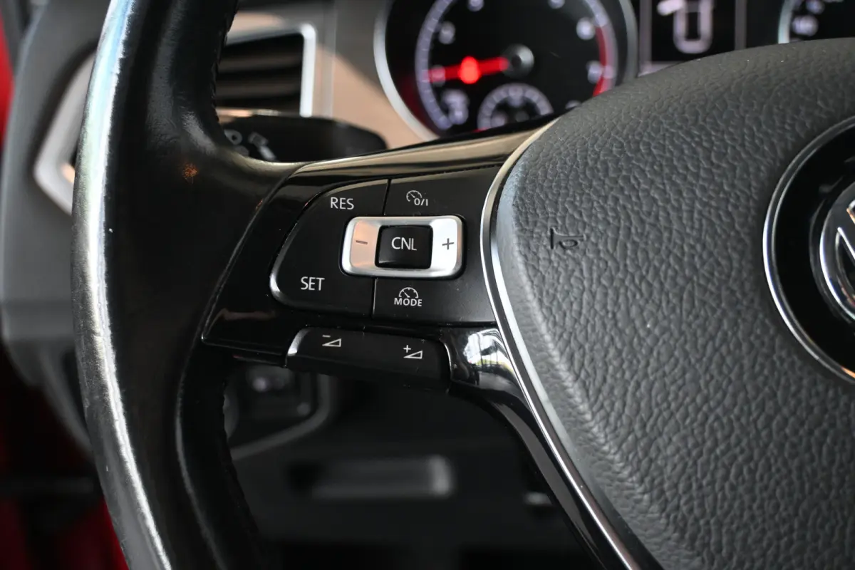 1.0 TSI Automaat Comfortline Clima Cruise control Navigatie Camera PDC Trekhaak 100% onderhouden Inruil mogelijk
