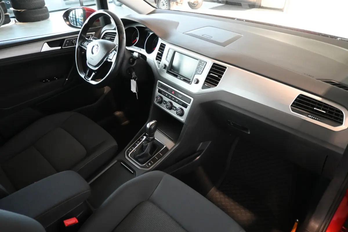 1.0 TSI Automaat Comfortline Clima Cruise control Navigatie Camera PDC Trekhaak 100% onderhouden Inruil mogelijk