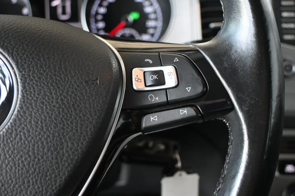 1.0 TSI Automaat Comfortline Clima Cruise control Navigatie Camera PDC Trekhaak 100% onderhouden Inruil mogelijk