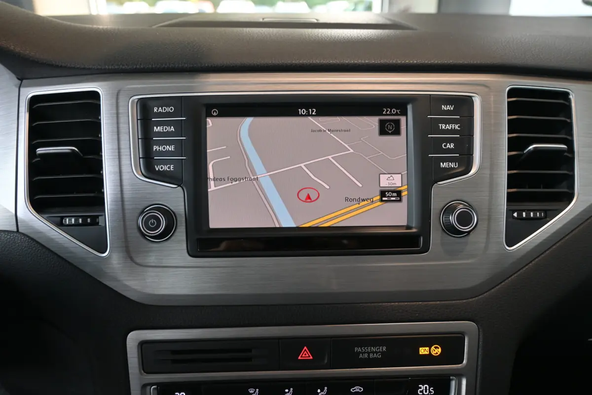 1.0 TSI Automaat Comfortline Clima Cruise control Navigatie Camera PDC Trekhaak 100% onderhouden Inruil mogelijk