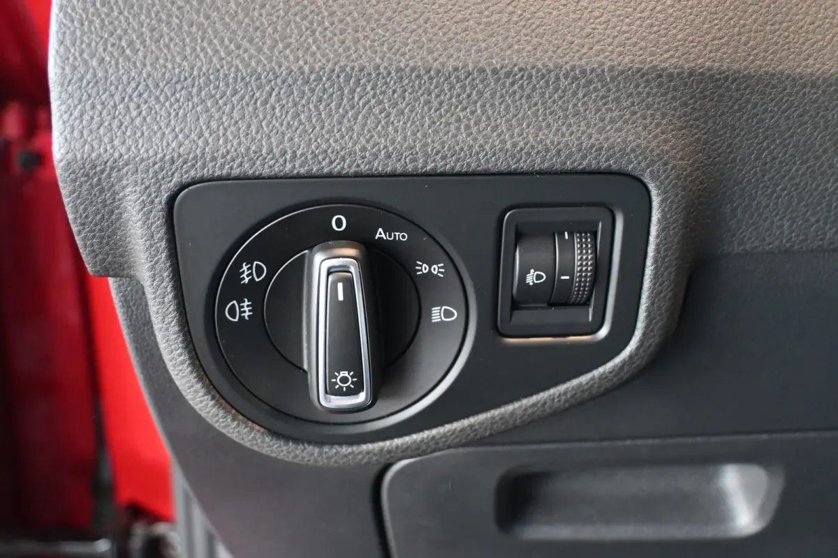 1.0 TSI Automaat Comfortline Clima Cruise control Navigatie Camera PDC Trekhaak 100% onderhouden Inruil mogelijk