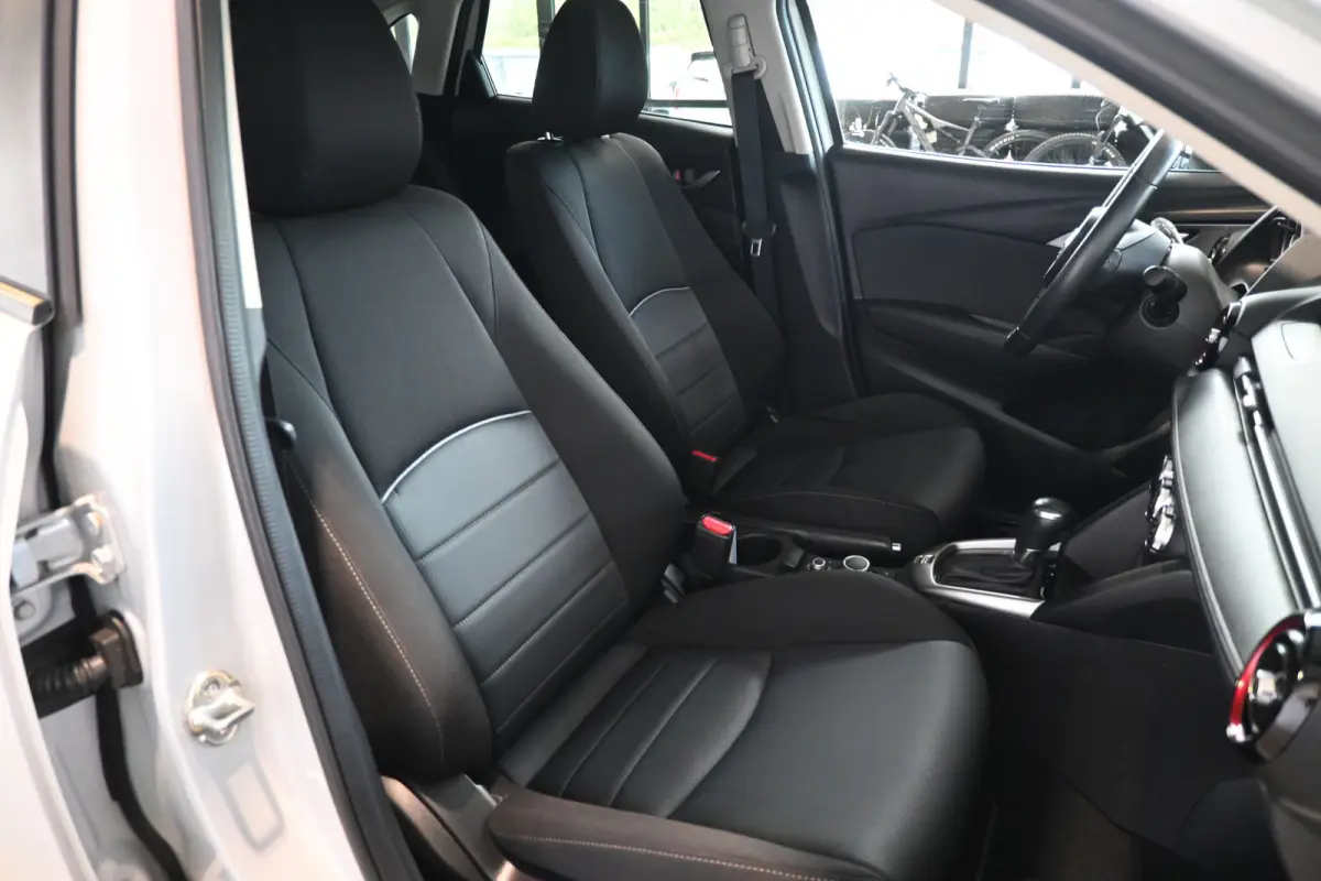 2.0 SkyActiv-G 120 Dynamic Automaat Clima Cruise control Navigatie Licht metaal Inruil mogelijk