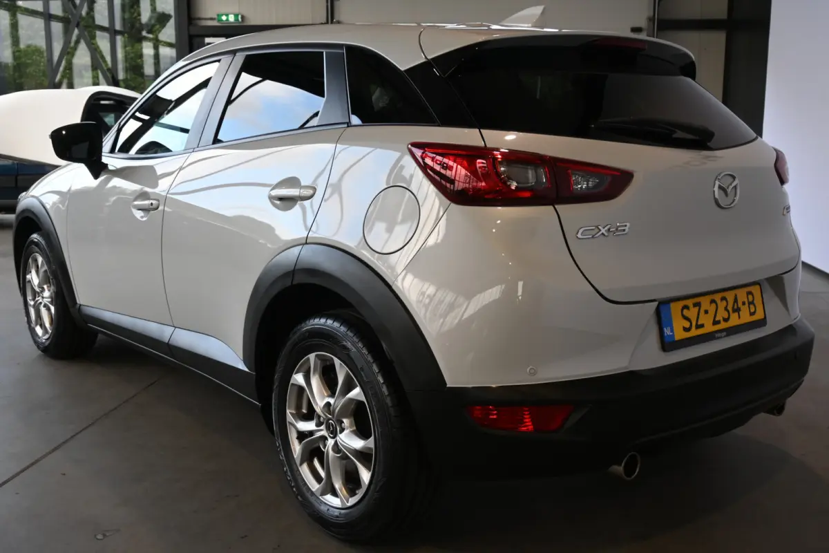2.0 SkyActiv-G 120 Dynamic Automaat Clima Cruise control Navigatie Licht metaal Inruil mogelijk