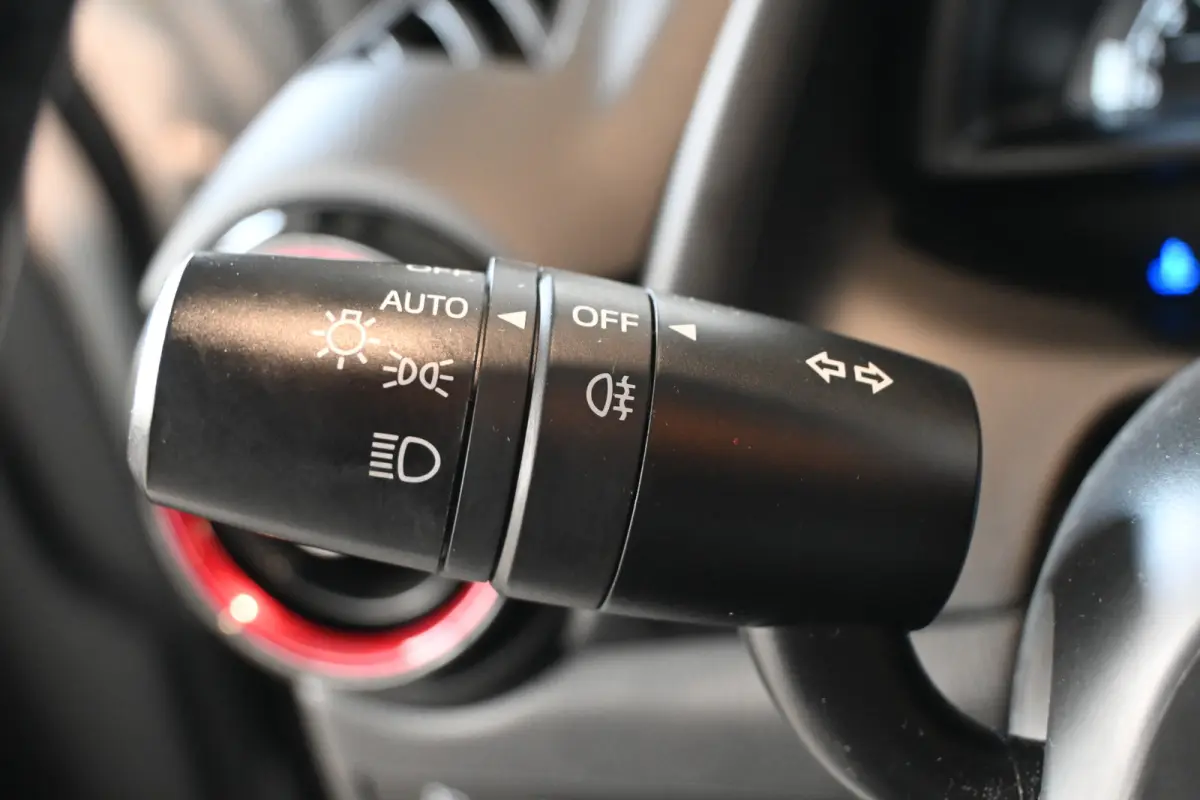 2.0 SkyActiv-G 120 Dynamic Automaat Clima Cruise control Navigatie Licht metaal Inruil mogelijk
