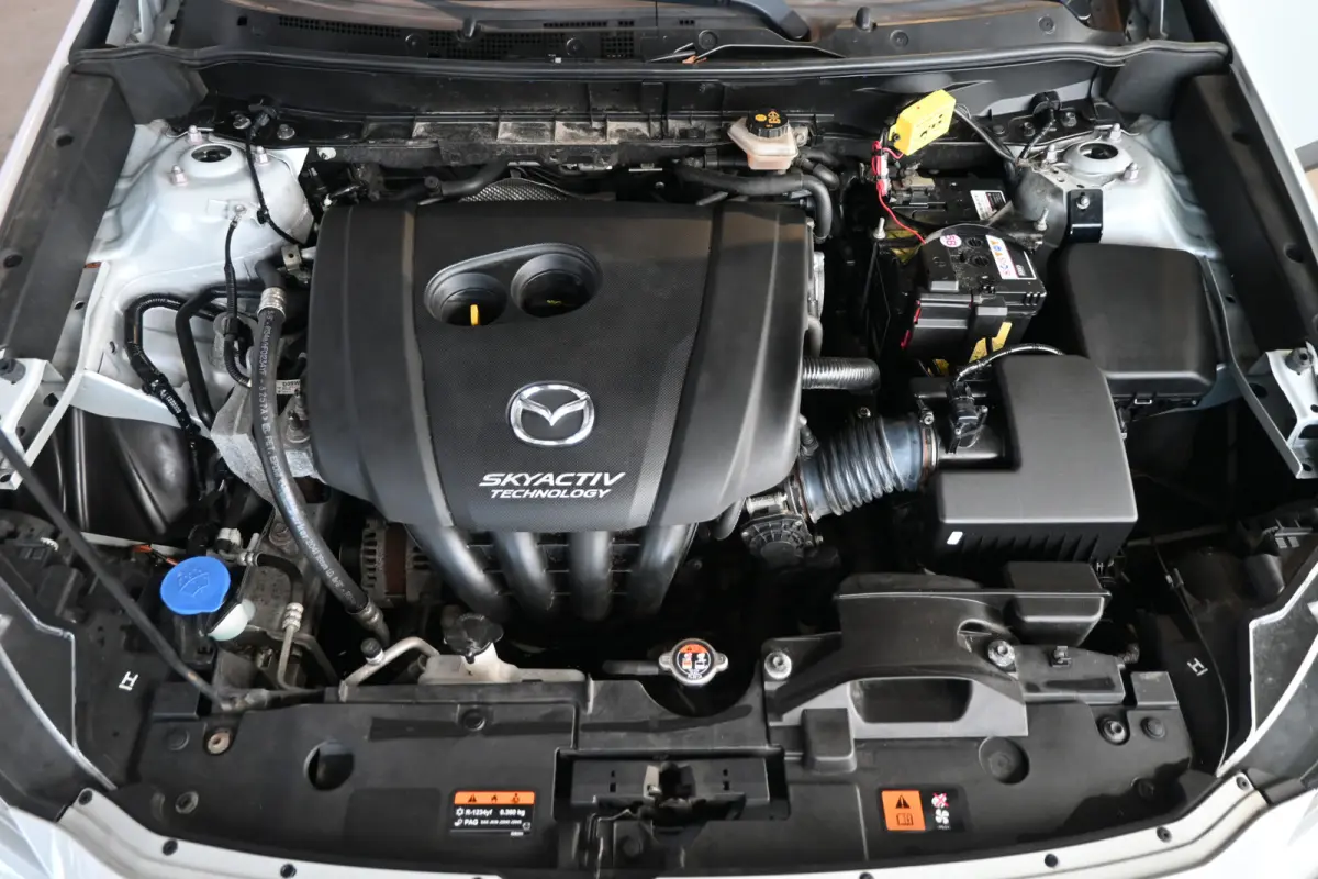 2.0 SkyActiv-G 120 Dynamic Automaat Clima Cruise control Navigatie Licht metaal Inruil mogelijk