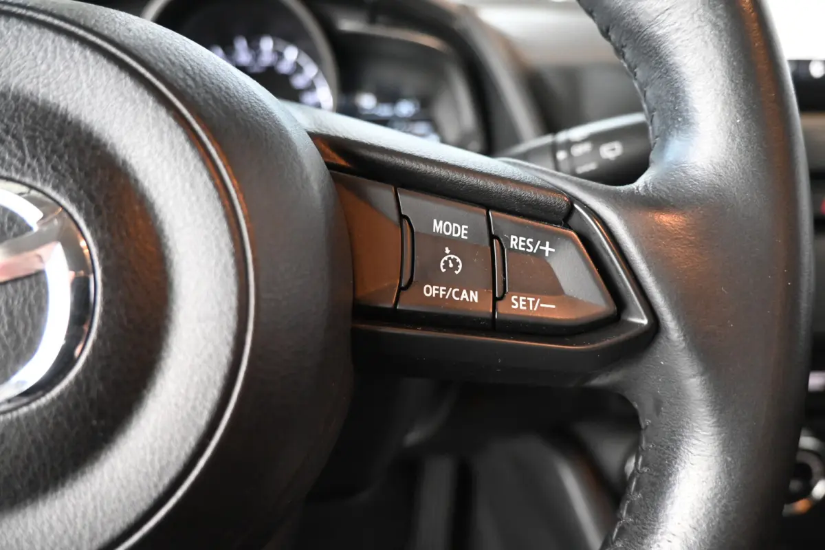 2.0 SkyActiv-G 120 Dynamic Automaat Clima Cruise control Navigatie Licht metaal Inruil mogelijk