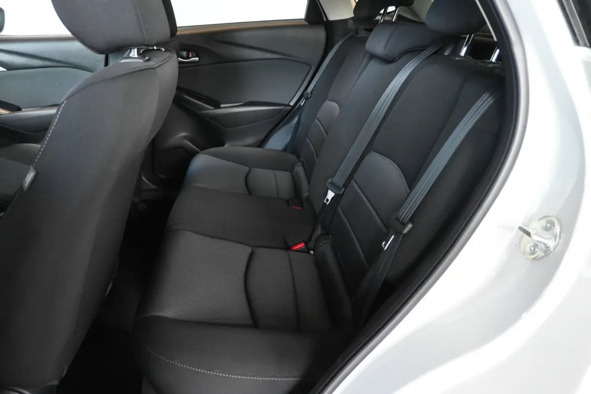 2.0 SkyActiv-G 120 Dynamic Automaat Clima Cruise control Navigatie Licht metaal Inruil mogelijk