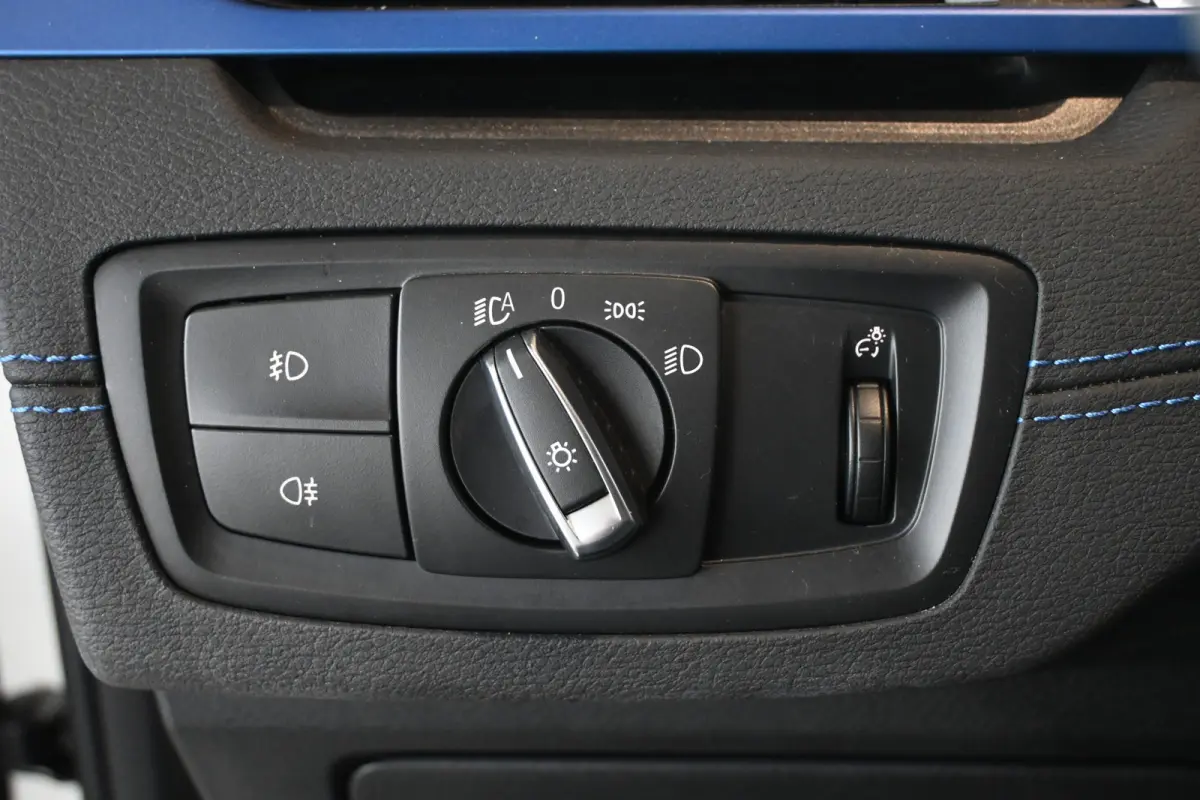 sDrive18i High Executive M-Sport Automaat Led Clima Cruise Leder Navigatie Stoelverwarming 100% Onderhouden! Inruil Mogelijk!