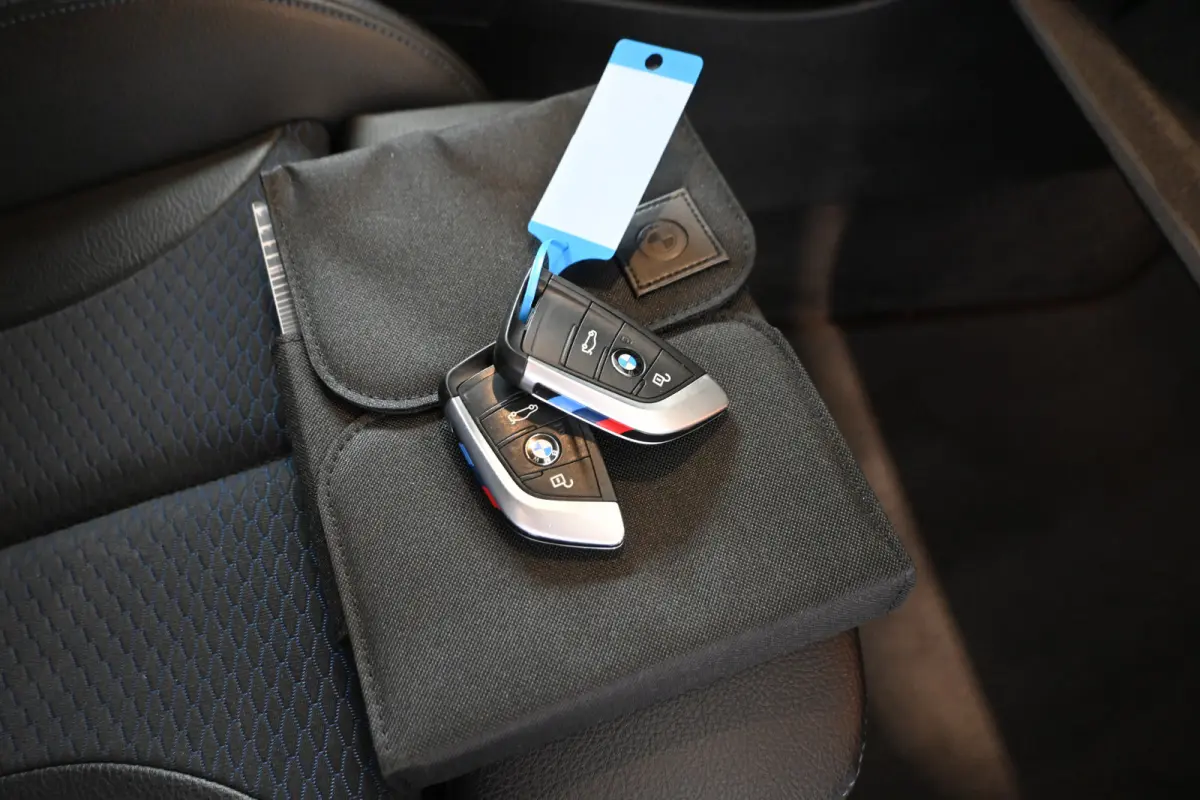 sDrive18i High Executive M-Sport Automaat Led Clima Cruise Leder Navigatie Stoelverwarming 100% Onderhouden! Inruil Mogelijk!