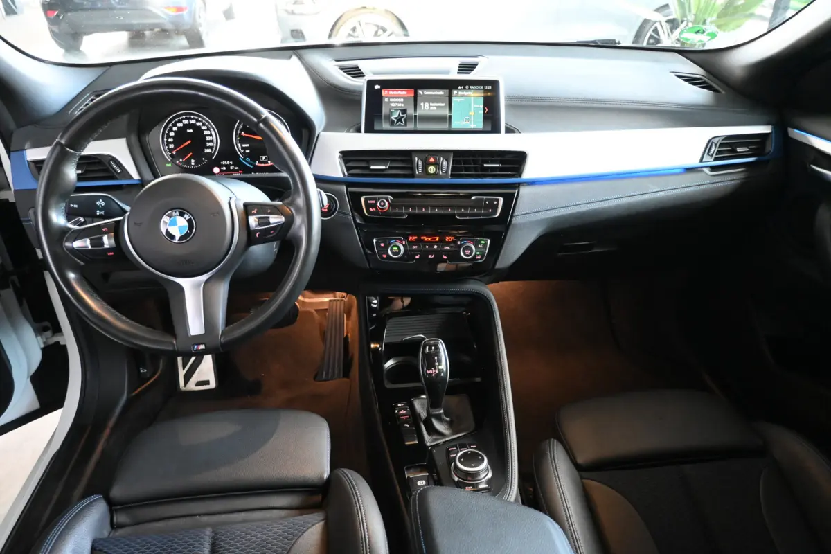 sDrive18i High Executive M-Sport Automaat Led Clima Cruise Leder Navigatie Stoelverwarming 100% Onderhouden! Inruil Mogelijk!