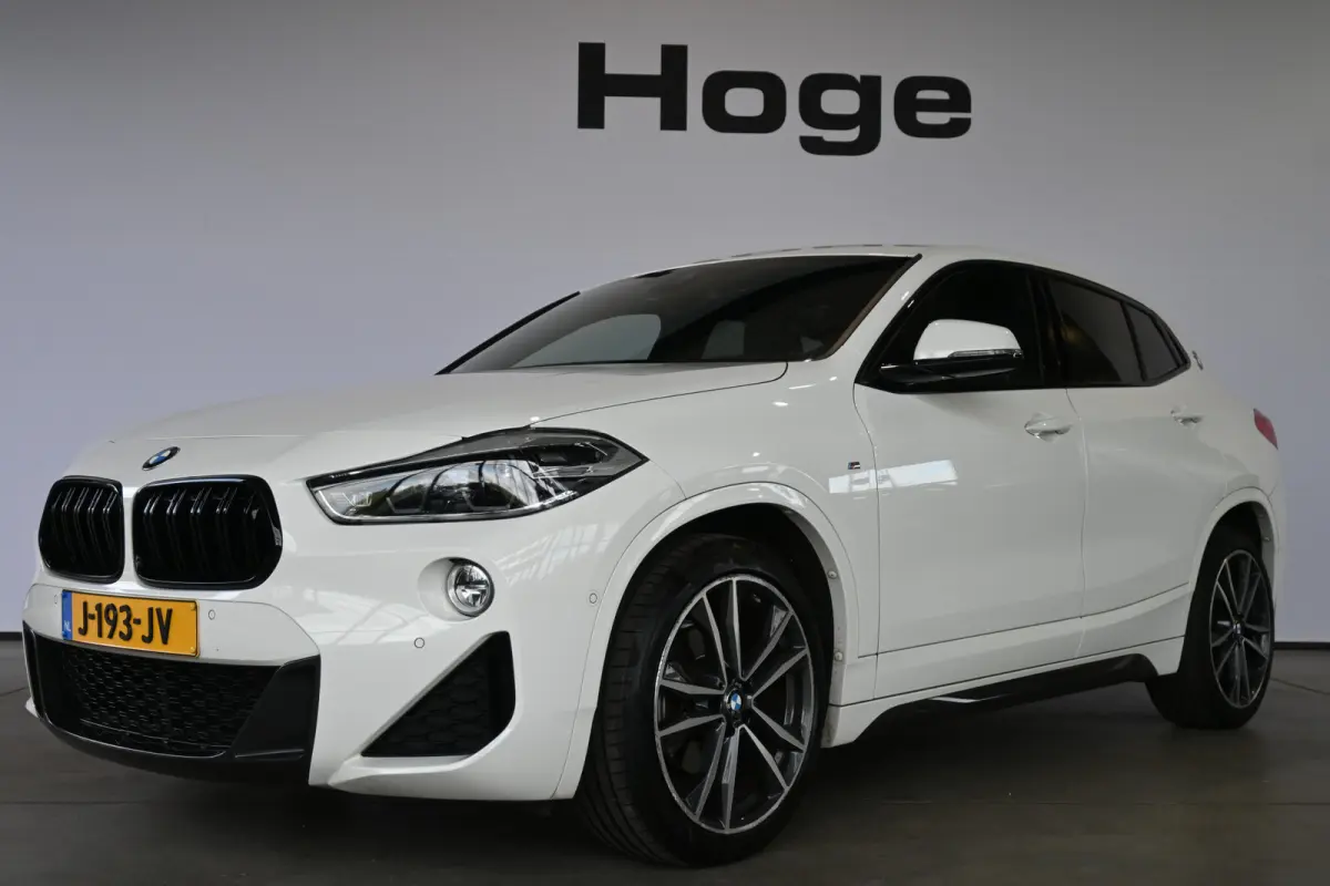 sDrive18i High Executive M-Sport Automaat Led Clima Cruise Leder Navigatie Stoelverwarming 100% Onderhouden! Inruil Mogelijk!