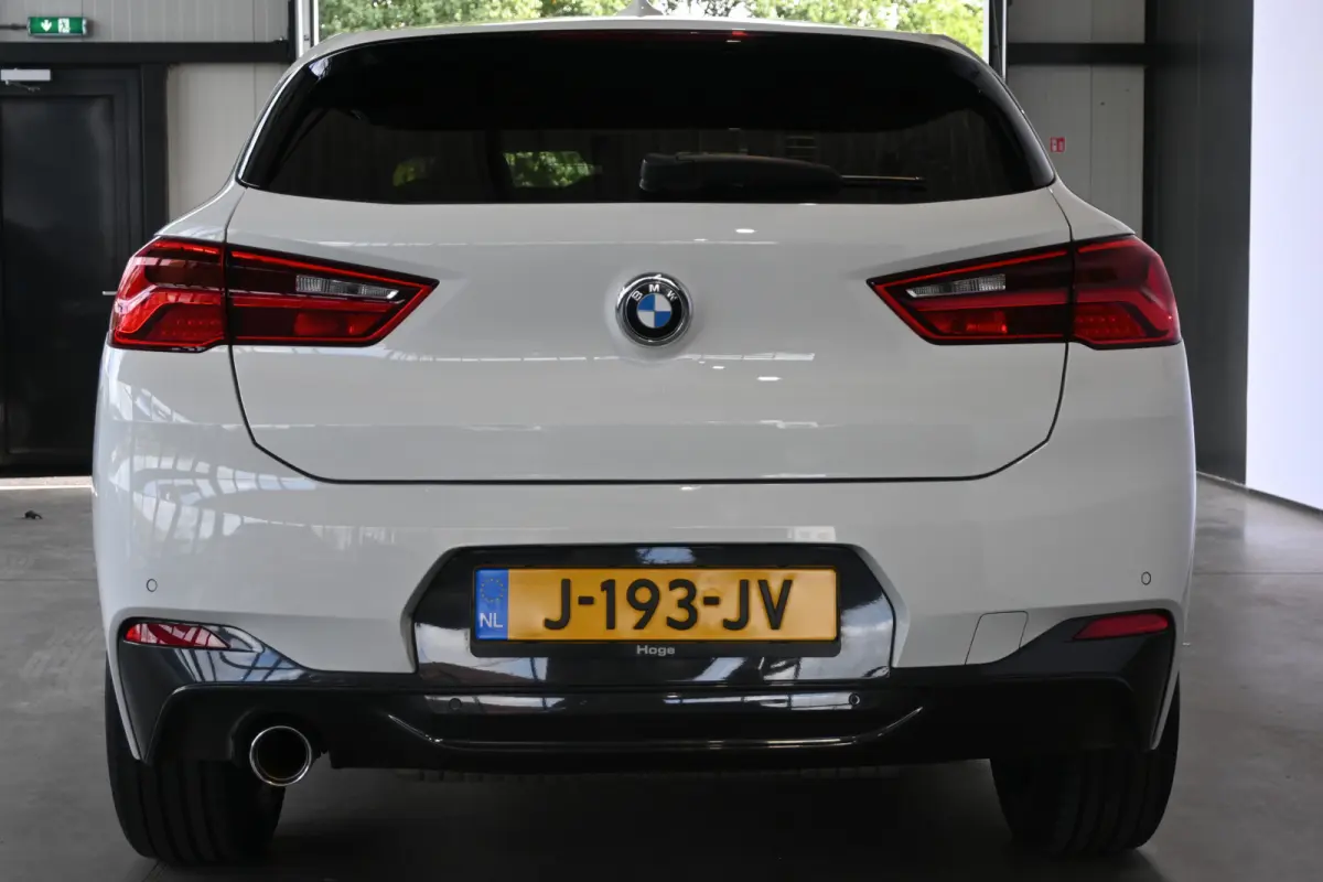 sDrive18i High Executive M-Sport Automaat Led Clima Cruise Leder Navigatie Stoelverwarming 100% Onderhouden! Inruil Mogelijk!