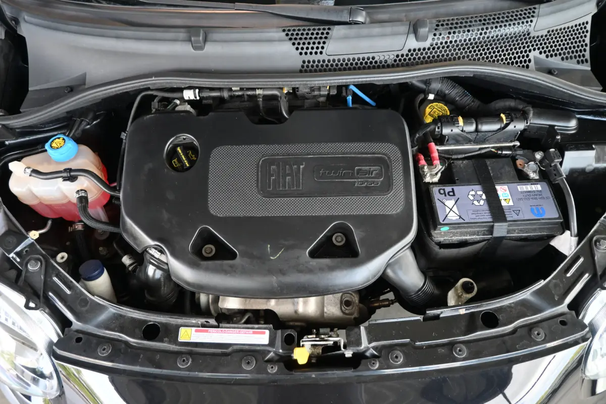 0.9 TwinAir Turbo Sport Nap! Airco Cruise Navigatie PDC Xenon Carplay Leder 100% Onderhouden! Inruil Mogelijk!