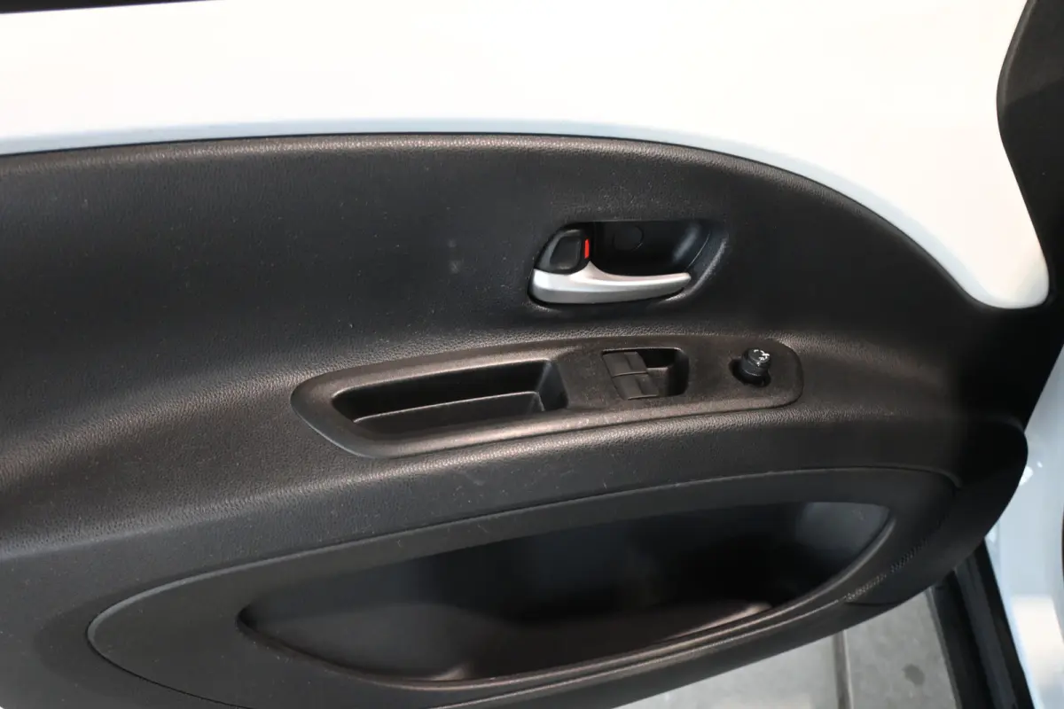 1.0 VVT-i MT Play Nap! Airco Adaptieve Cruise Camera CarPlay 1e Eigenaar! Inruil Mogelijk!