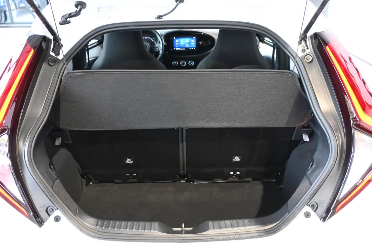 1.0 VVT-i MT Play Nap! Airco Adaptieve Cruise Camera CarPlay 1e Eigenaar! Inruil Mogelijk!
