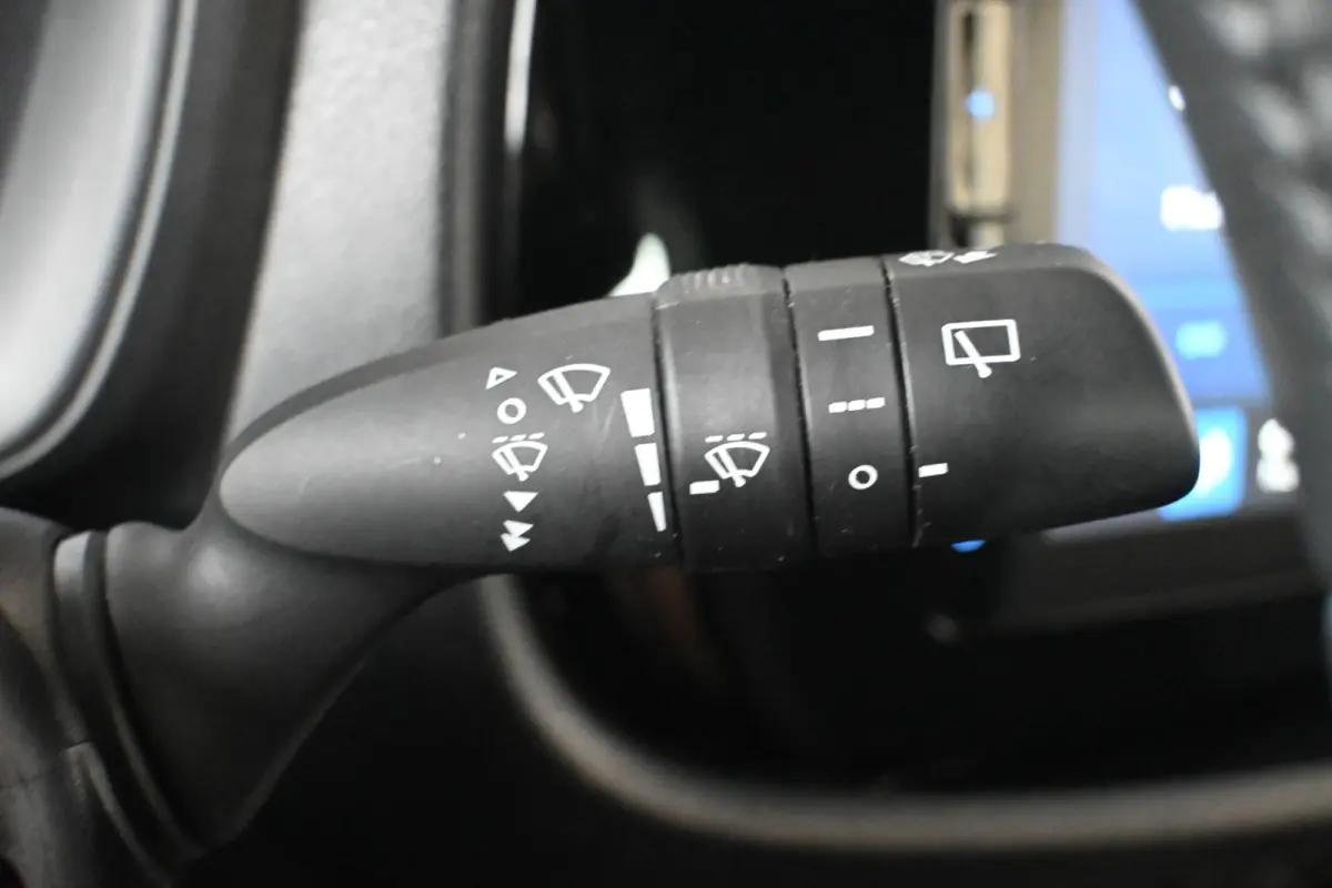 1.0 VVT-i MT Play Nap! Airco Adaptieve Cruise Camera CarPlay 1e Eigenaar! Inruil Mogelijk!