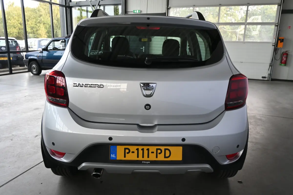 0.9 TCe Laureate Automaat Airco Cruise Navigatie PDC Elektrisch Pakket 100% Onderhouden! Inruil Mogelijk!