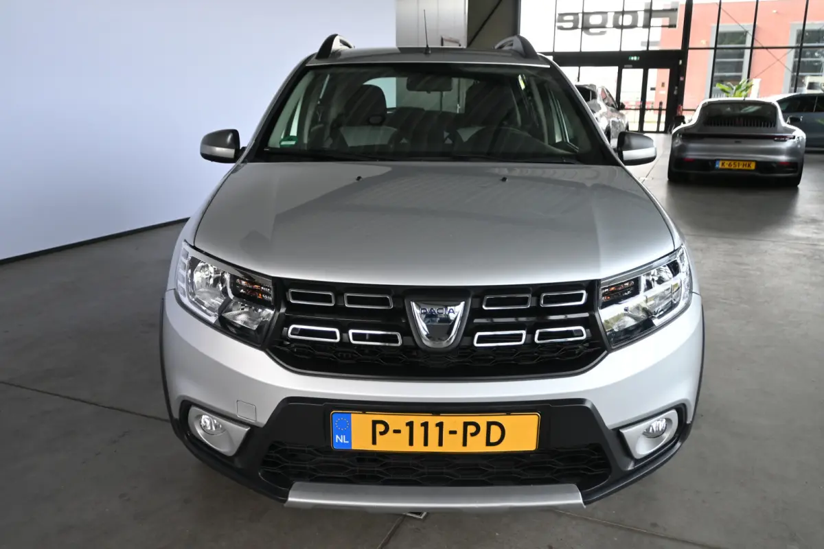 0.9 TCe Laureate Automaat Airco Cruise Navigatie PDC Elektrisch Pakket 100% Onderhouden! Inruil Mogelijk!