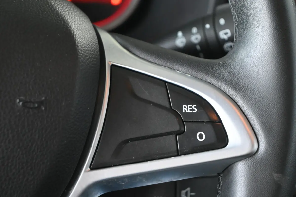 0.9 TCe Laureate Automaat Airco Cruise Navigatie PDC Elektrisch Pakket 100% Onderhouden! Inruil Mogelijk!