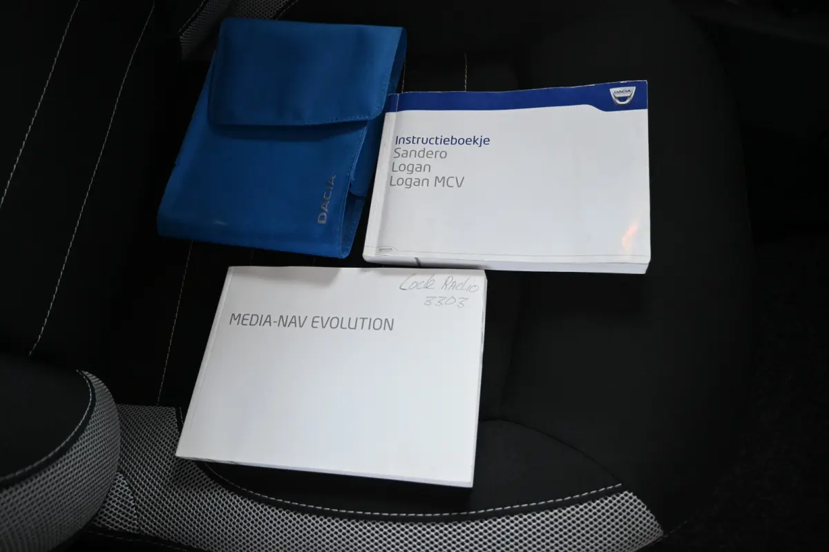 0.9 TCe Laureate Automaat Airco Cruise Navigatie PDC Elektrisch Pakket 100% Onderhouden! Inruil Mogelijk!